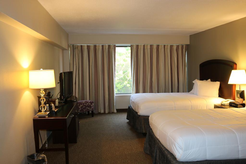 אירי The Avalon Hotel And Conference Center מראה חיצוני תמונה
