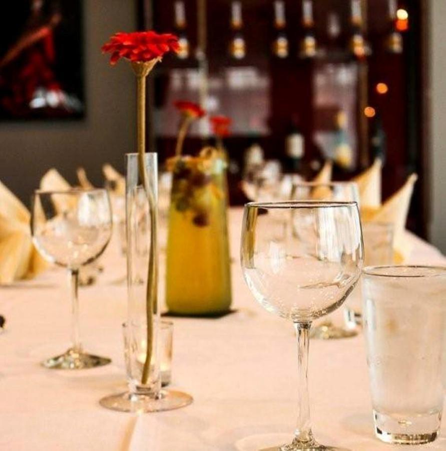 אירי The Avalon Hotel And Conference Center מראה חיצוני תמונה