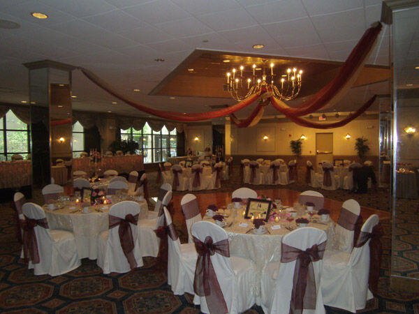 אירי The Avalon Hotel And Conference Center מראה חיצוני תמונה