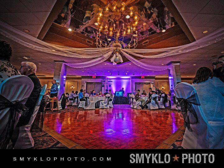 אירי The Avalon Hotel And Conference Center מראה חיצוני תמונה
